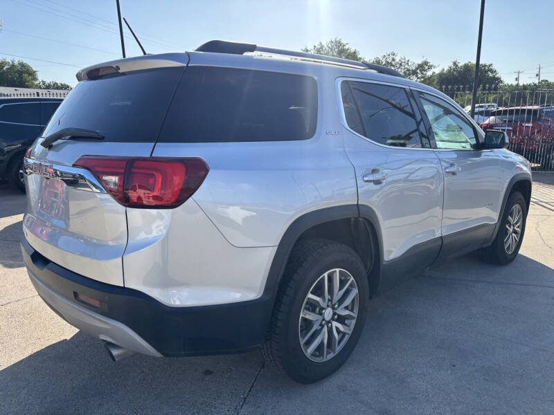 2019 GMC Acadia SLE-2