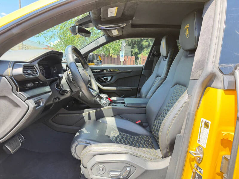 2021 Lamborghini Urus