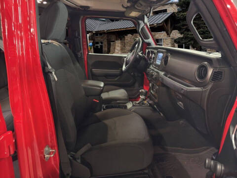 2022 Jeep Gladiator Sport