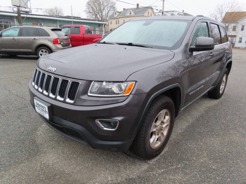 Jeep Grand Cherokee's photo