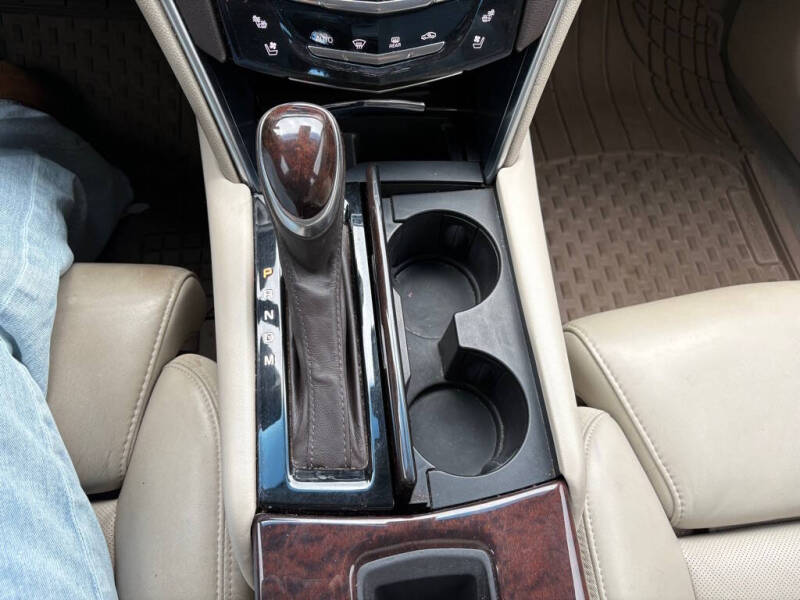 2013 Cadillac XTS Luxury Collection