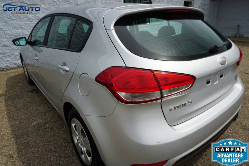 2017 Kia Forte5 LX