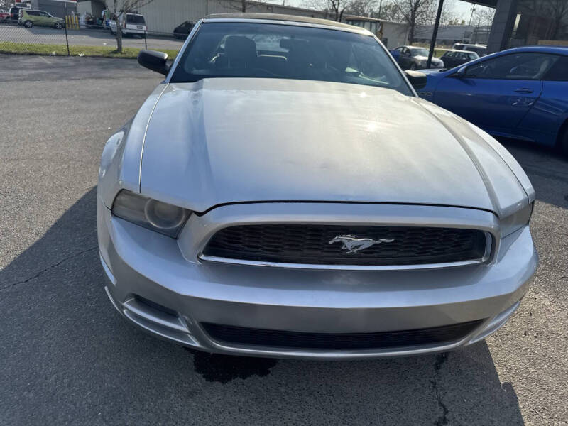 2013 Ford Mustang V6