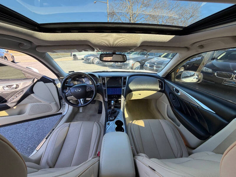 2015 Infiniti Q50 Premium