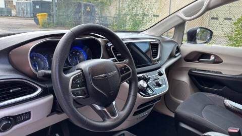 2017 Chrysler Pacifica Touring