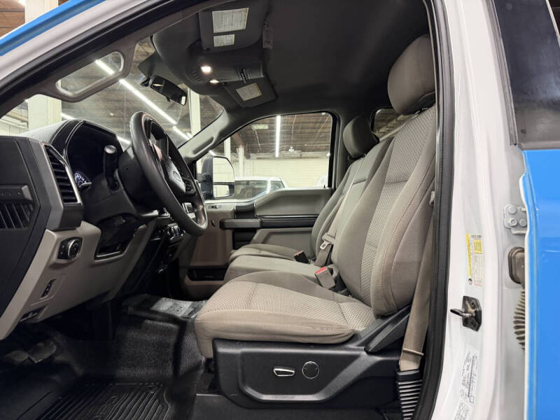 2017 Ford F-350 Super Duty XLT