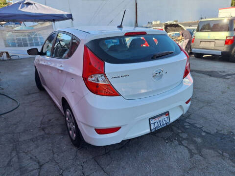 2013 Hyundai Accent GS