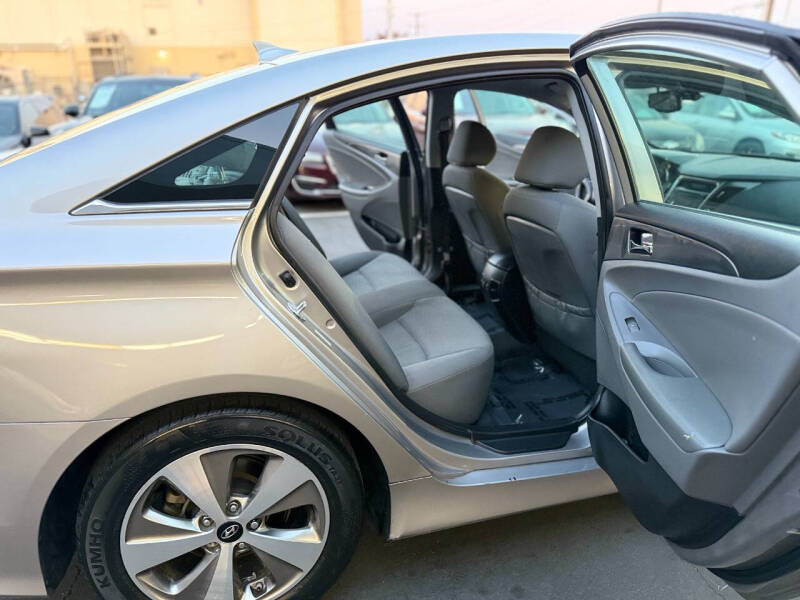 2013 Hyundai Sonata Hybrid