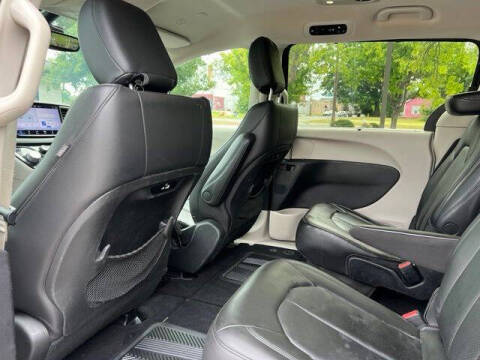 2021 Chrysler Pacifica Touring L