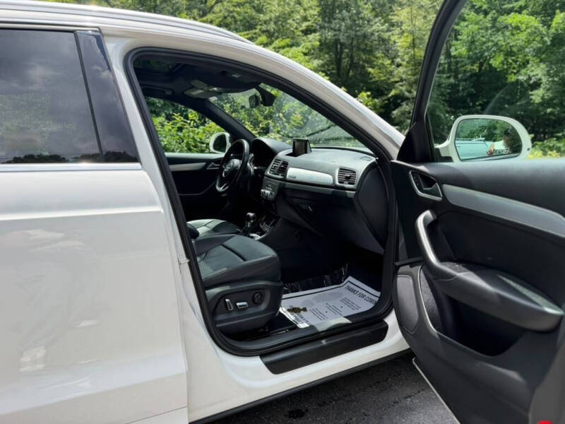 2016 Audi Q3 2.0T quattro Premium Plus