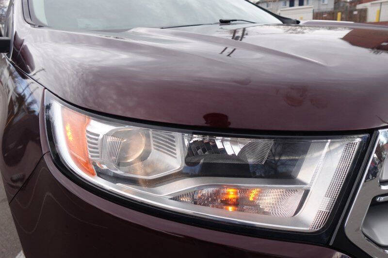 2017 Ford Edge Titanium