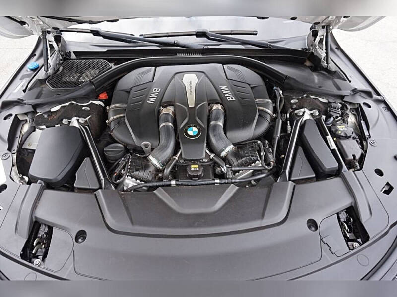 2016 BMW 7 Series 750i xDrive