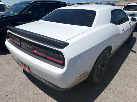 2017 Dodge Challenger SXT