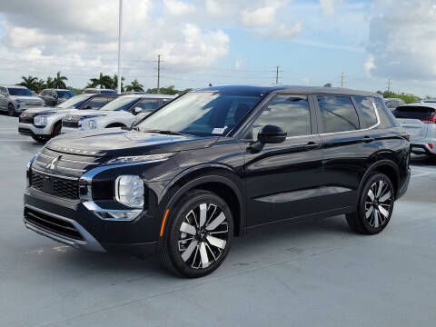 2025 Mitsubishi Outlander SE