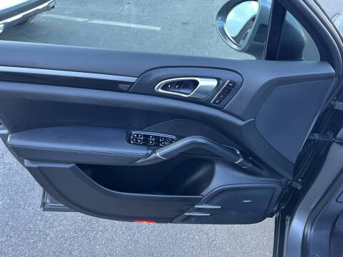 2016 Porsche Cayenne S