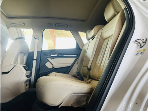 2018 Audi Q5 2.0T quattro Premium Plus