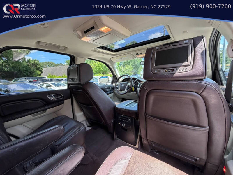 2013 Cadillac Escalade Platinum Edition