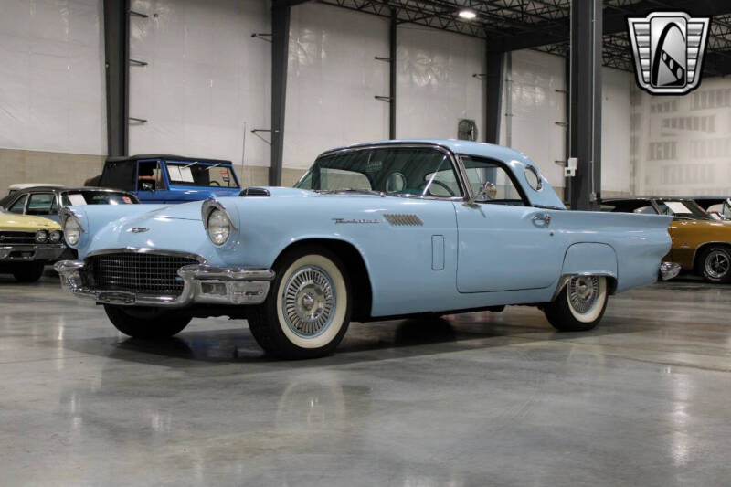1957 Ford Thunderbird