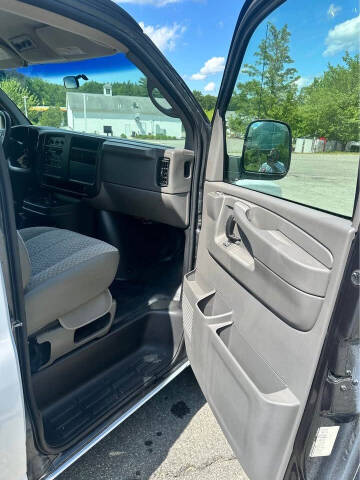 2004 GMC Savana 2500
