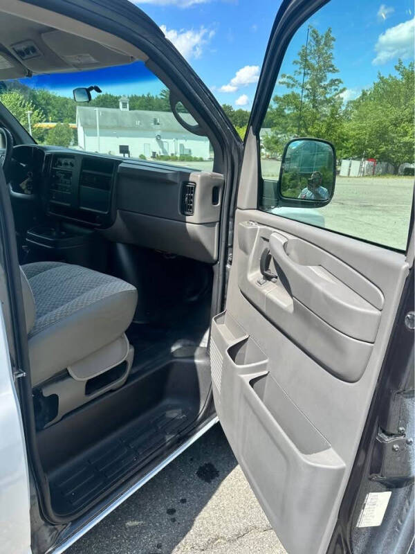 2004 GMC Savana 2500