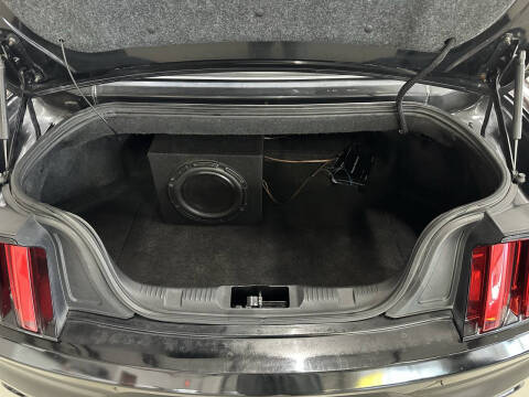 2016 Ford Mustang V6