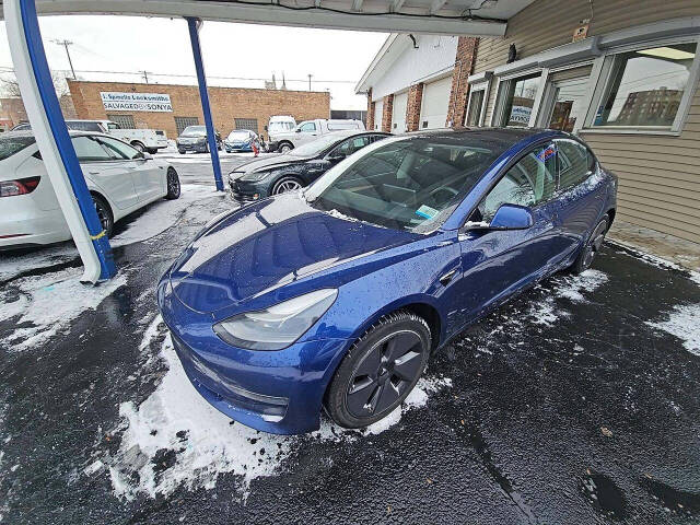 2021 Tesla Model 3 Base's photo