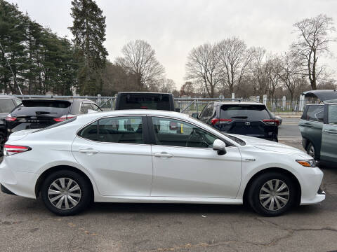 2020 Toyota Camry Hybrid for sale at Chris Auto Sales in Springfield MA