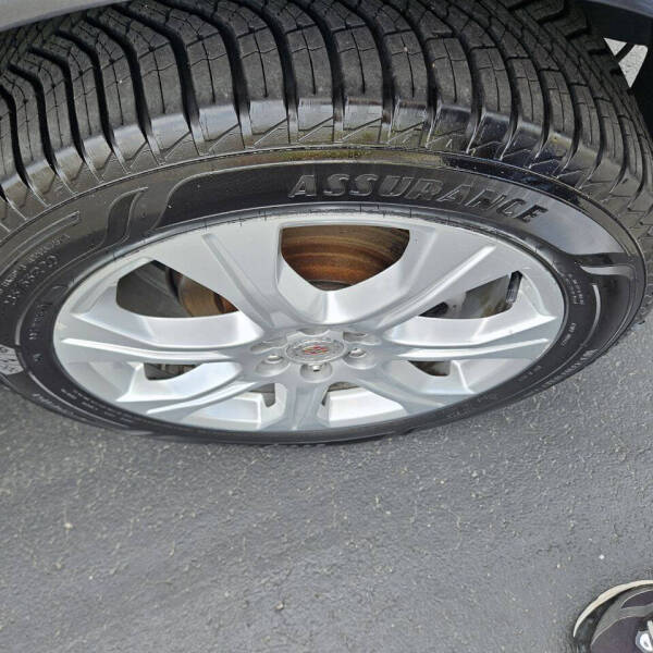 2011 Cadillac SRX Performance Collection