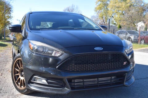 2015 Ford Focus for sale at QUEST AUTO GROUP LLC in Redford MI