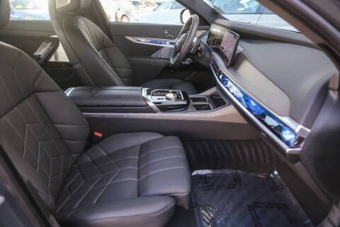 2025 BMW 7 Series 750e xDrive