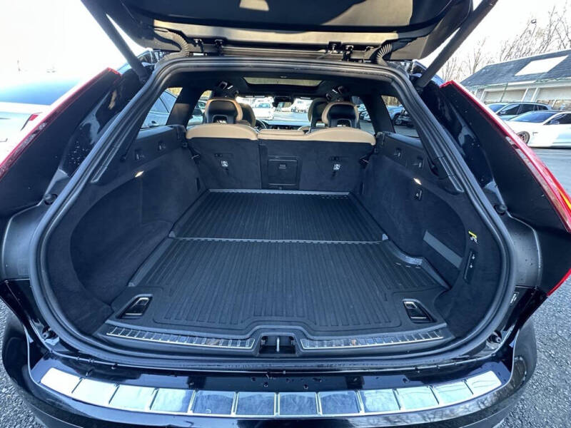 2018 Volvo V90 Cross Country T5