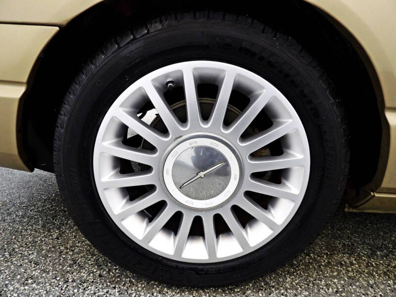 2005 Ford Thunderbird Deluxe