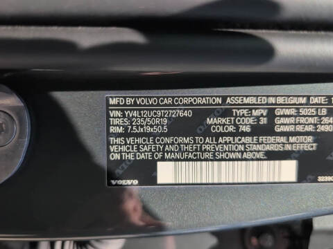 2026 Volvo XC40 B5 Plus