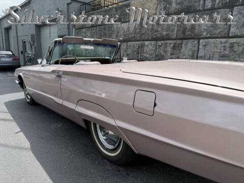 1964 Ford Thunderbird