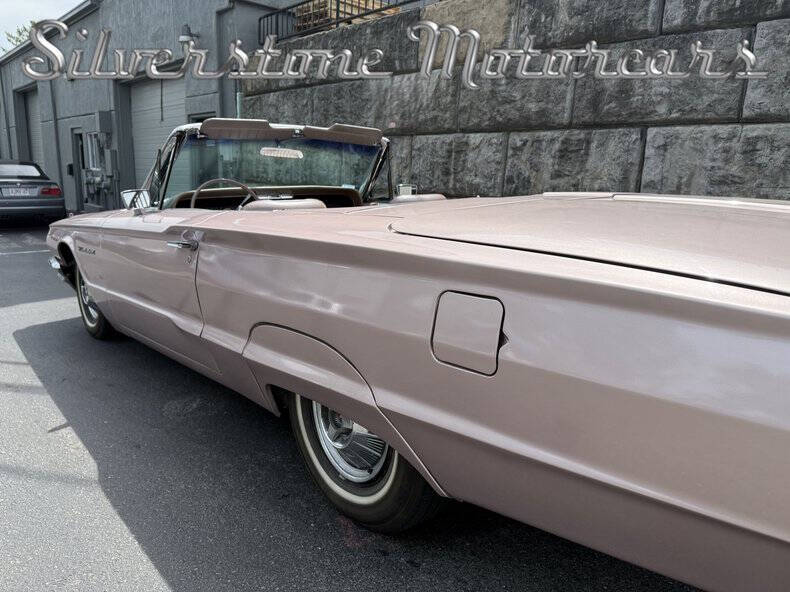 1964 Ford Thunderbird