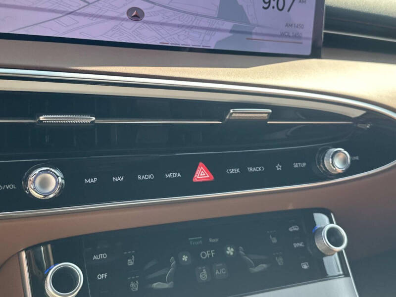 2026 Genesis GV70 2.5T Advanced