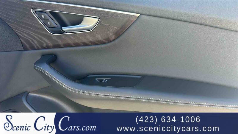 2022 Audi Q8 quattro Premium Plus 55 TFSI