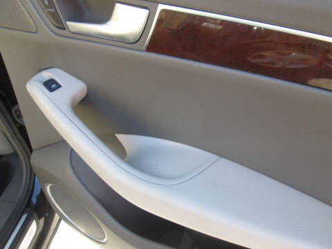 2010 Audi Q5 3.2 quattro Premium Plus