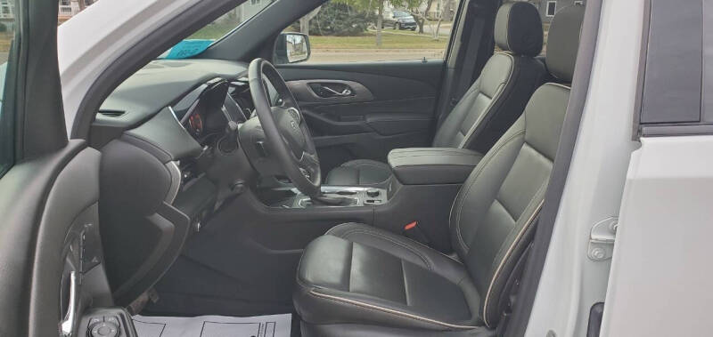 2023 Chevrolet Traverse Premier