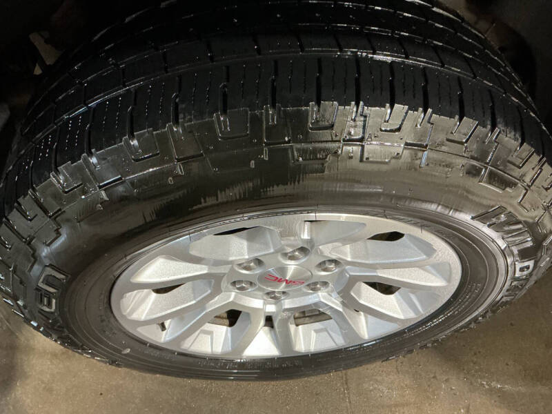 2017 GMC Yukon XL SLT