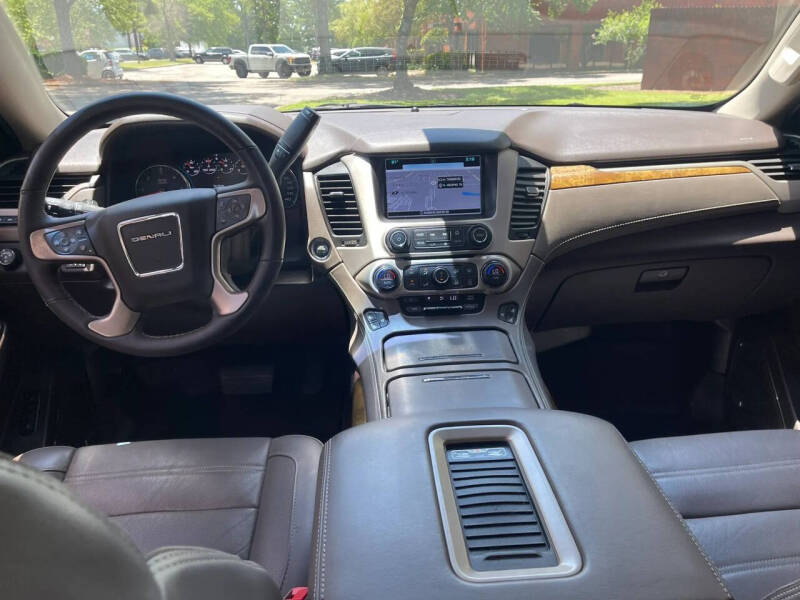 2017 GMC Yukon Denali