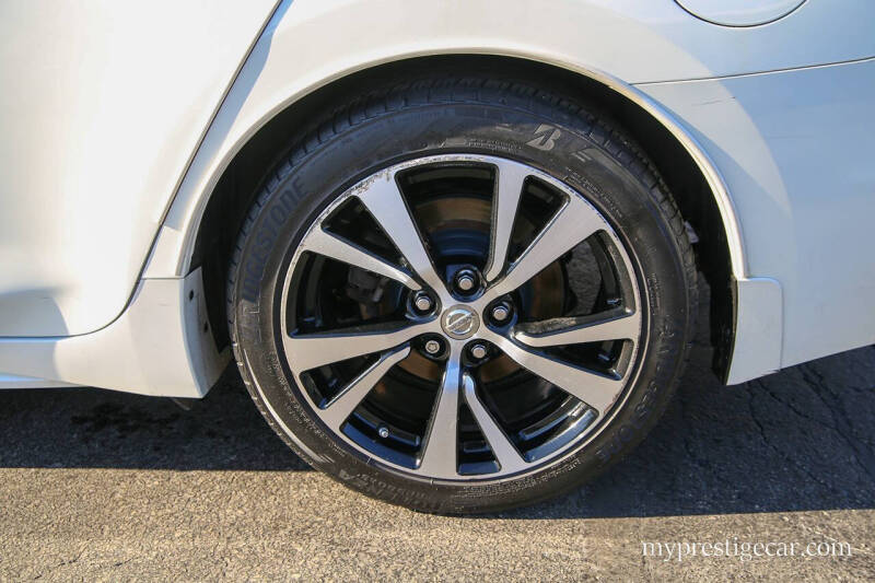 2017 Nissan Maxima Platinum