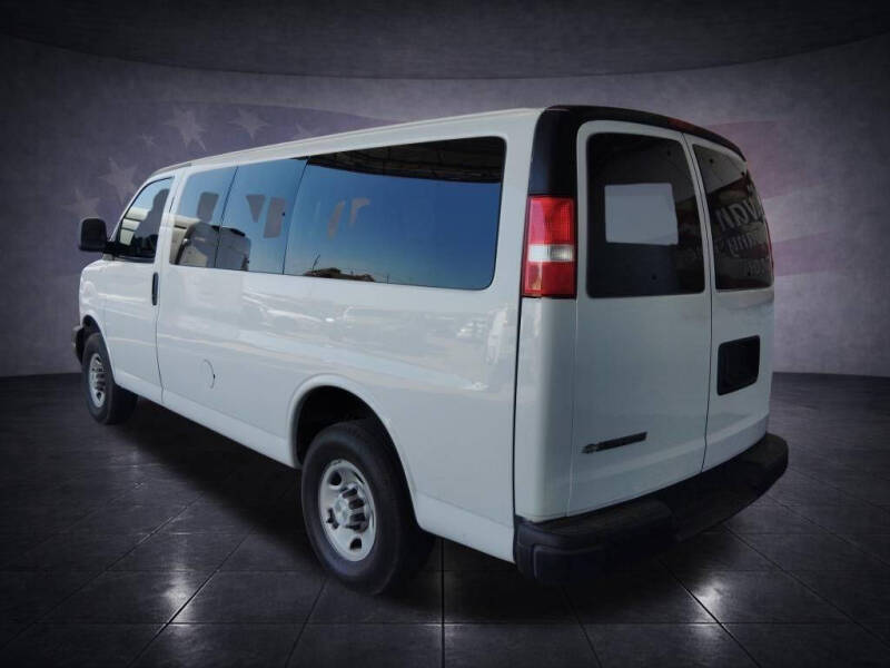2023 Chevrolet Express LS 3500