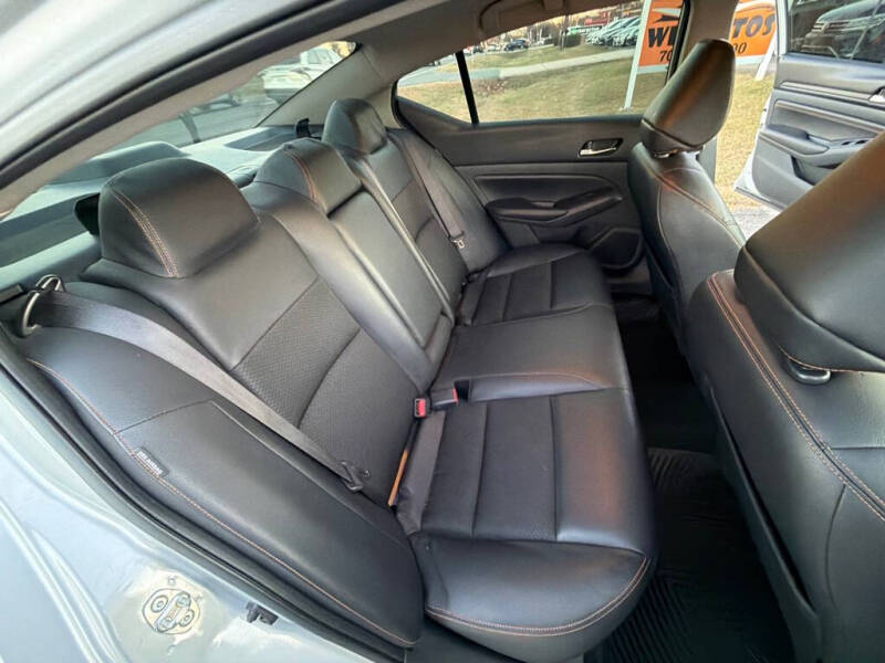 2021 Nissan Altima 2.5 SR