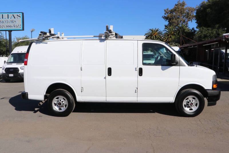 2022 GMC Savana 2500