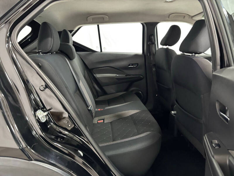 2019 Nissan Kicks SV