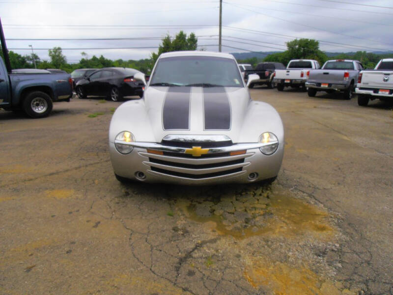 2004 Chevrolet SSR LS