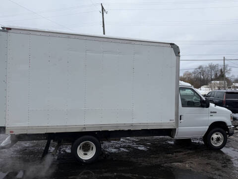 2013 Ford E-Series E-350 SD