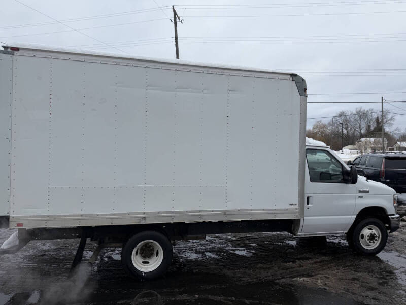 2013 Ford E-Series E-350 SD