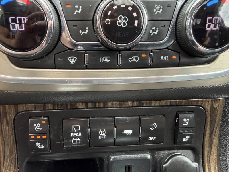 2015 GMC Acadia Denali